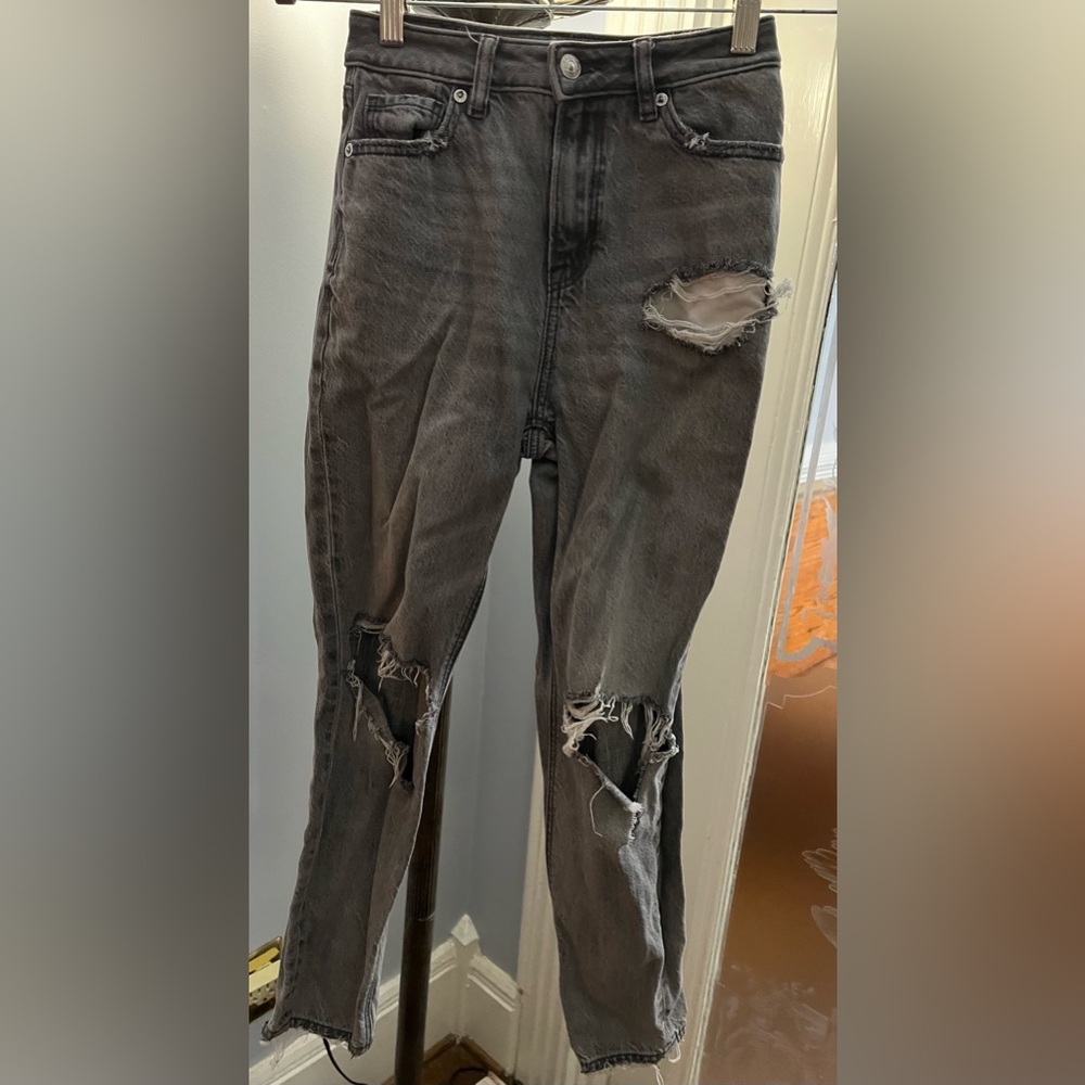 American Eagle women’s mom jeans light black size 000 short